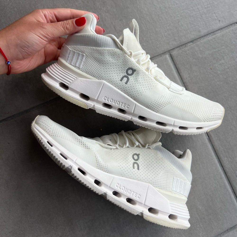 On running shoes cloudnova for women